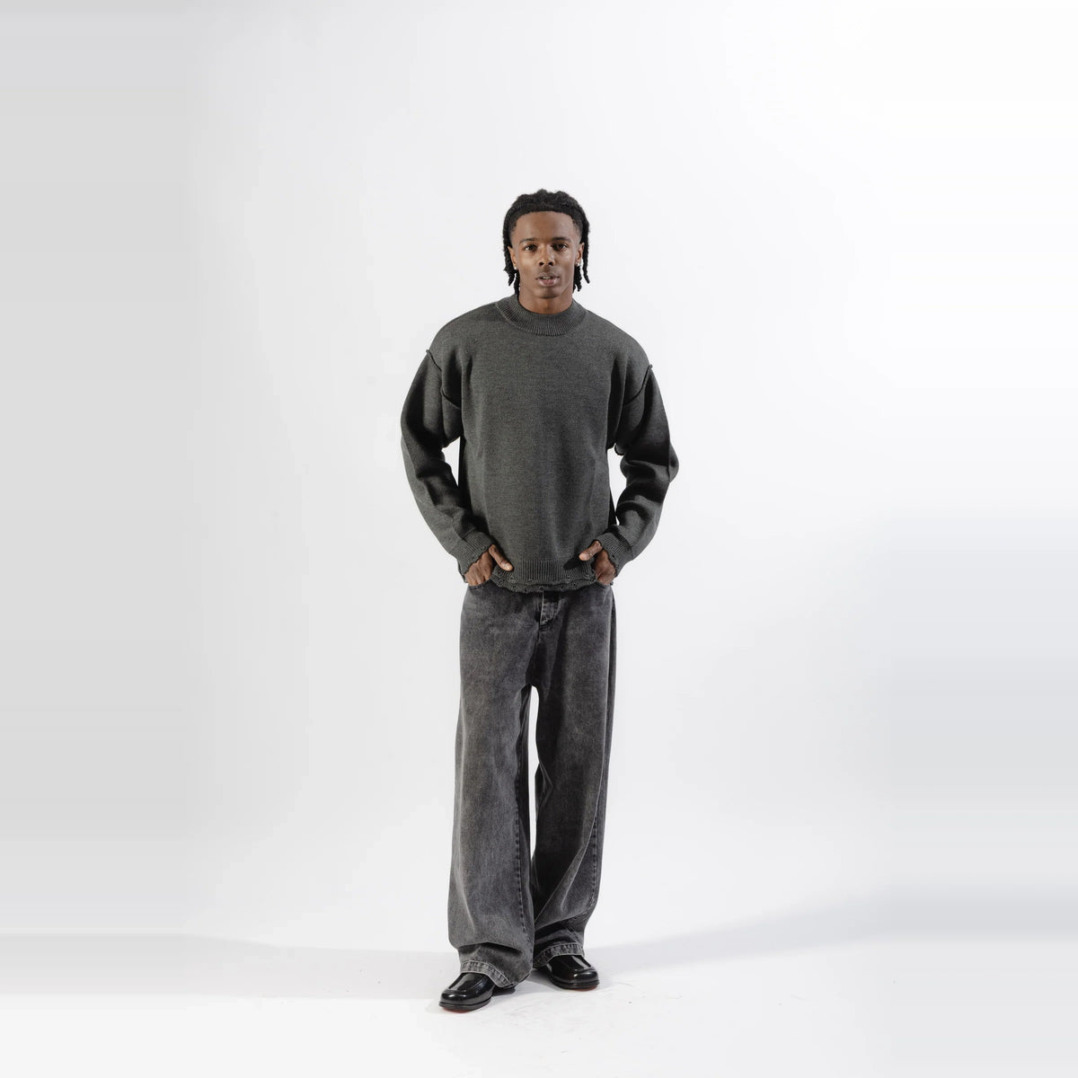 Mood-One Distressed Knit Sweater Grey