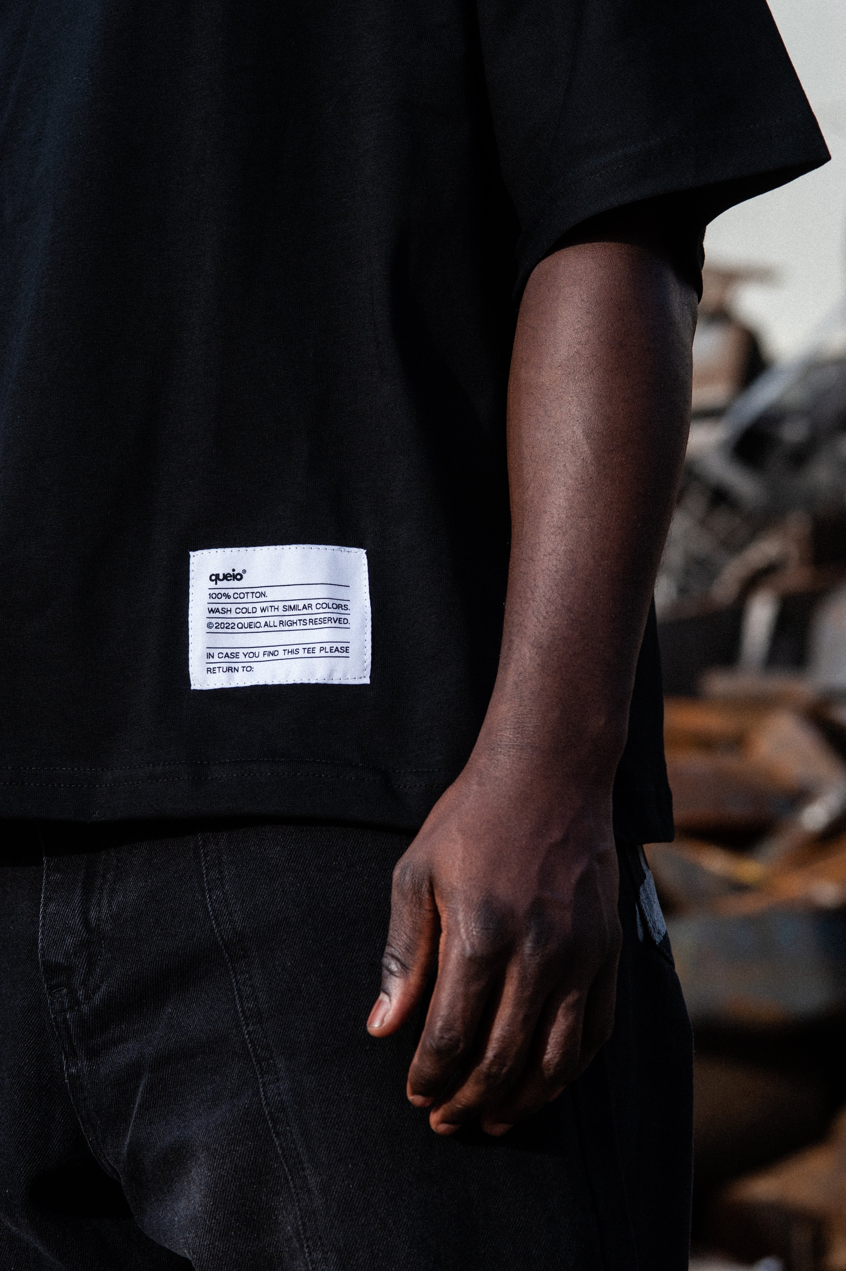 Queio Essential Boxy Tee Black