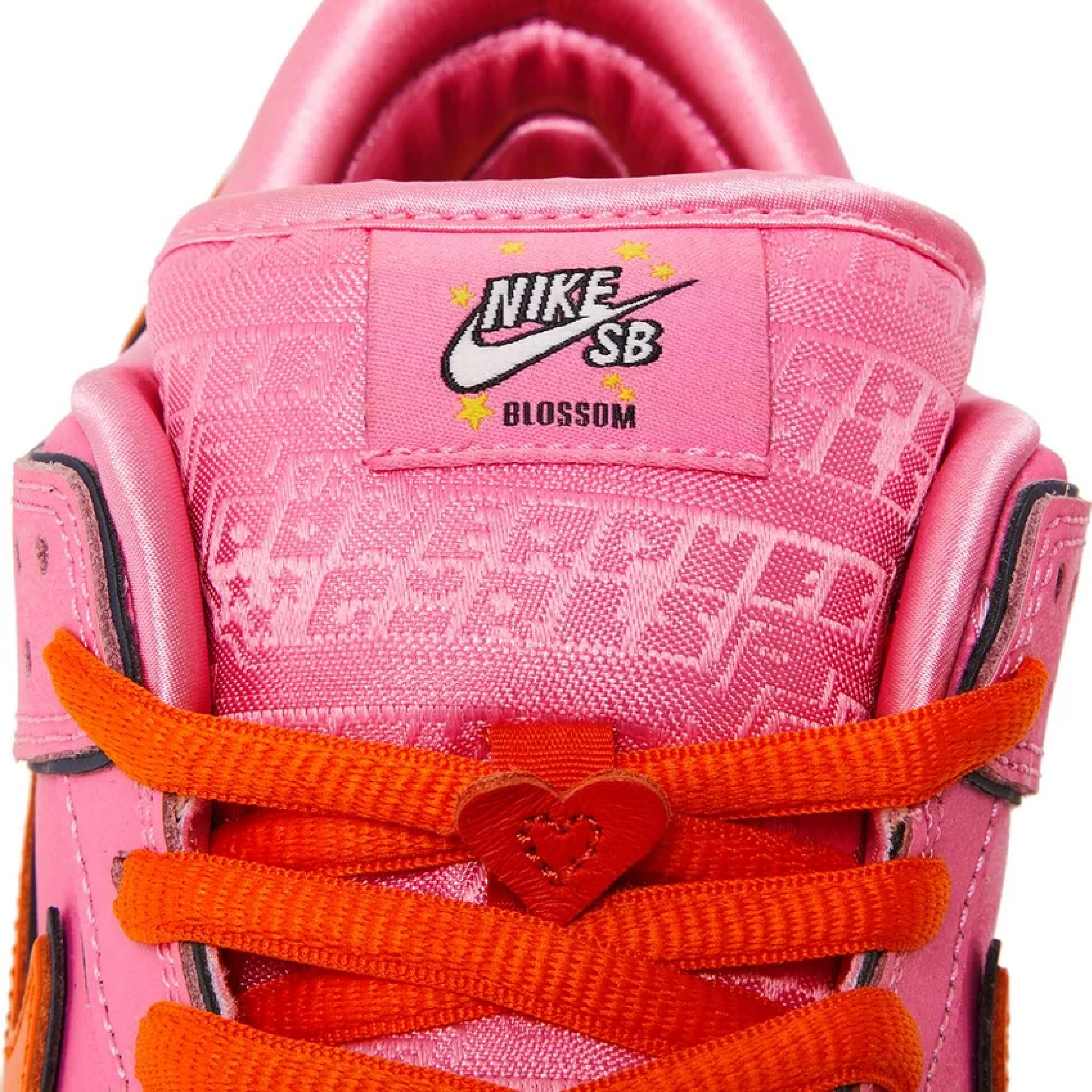 Nike SB Dunk Low The Powerpuff Girls Blossom